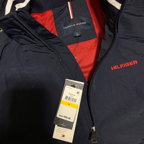 Navy blue Tommy Hilfiger bomber jacket w/zip hood - Picture 4 of 5